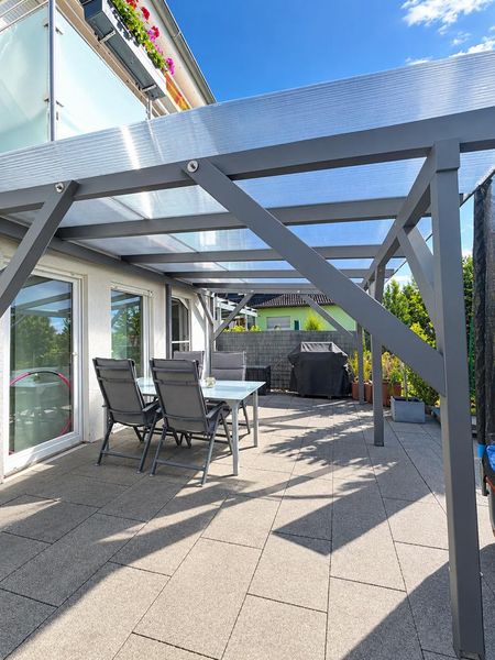 7568 - Lichtdurchflutete 3-ZKB mit Terrasse, Garten und Stellplatz in Feldrandlage!